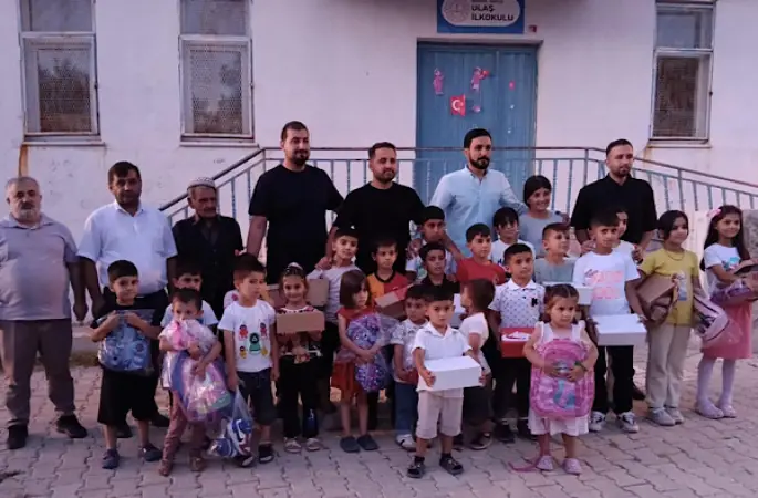 Gercüş'te ihtiyaç sahibi 40 öğrenciye eğitim desteği sağlandı