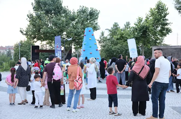 Hacılar Meydanı’nda çocuklar için etkinlik düzenlendi