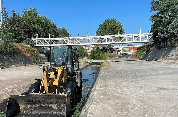 Haliç'te Temizlik Aralıksız Sürüyor
