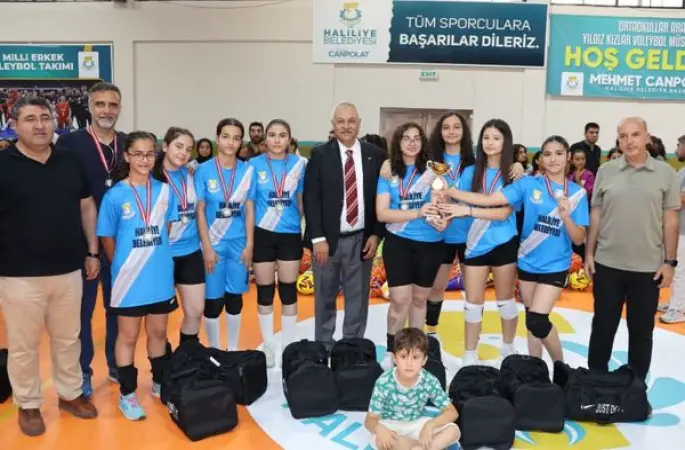 Haliliye'de voleybol heyecanı