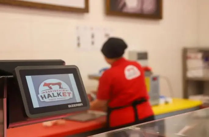Halk Et Marketler birinci yılını tamamladı
