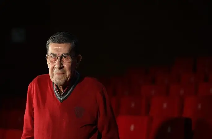 İBB Şehir Tiyatroları Usta Sanatçısı Zihni Göktay'ı Kaybetmenin Derin Üzüntüsünü Yaşıyor