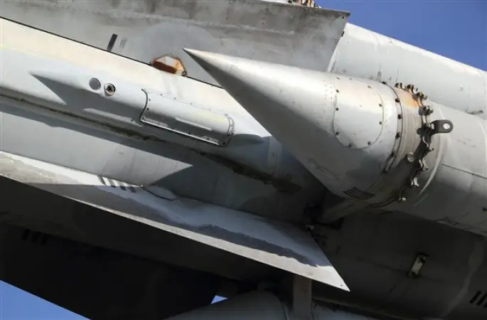 IDF: Güney Lübnan'da Hizbullah'a ait yaklaşık 10 tesis hedef alındı