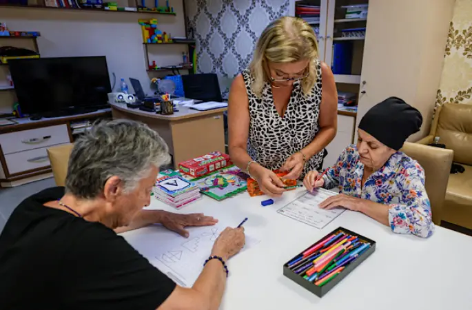 İzmir’de Alzheimer ve Demans Merkezi hizmet veriyor