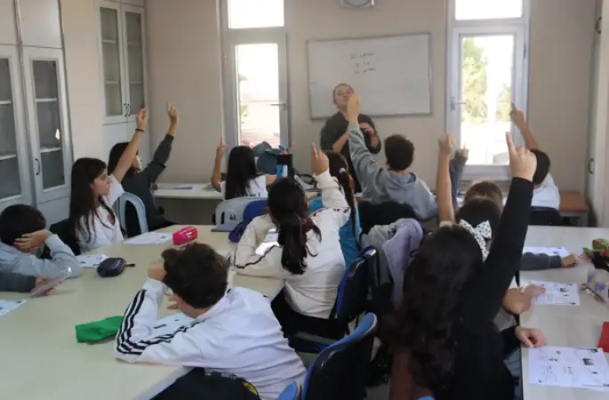 İzmit Belediyesi Mahalle Etütleriyle öğrencileri LGS'ye hazırlıyor