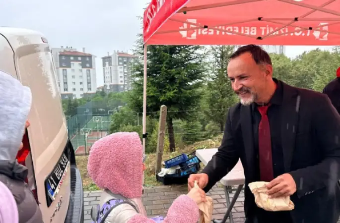 İzmit Belediyesinden üç okulda Beslenme Saati uygulaması