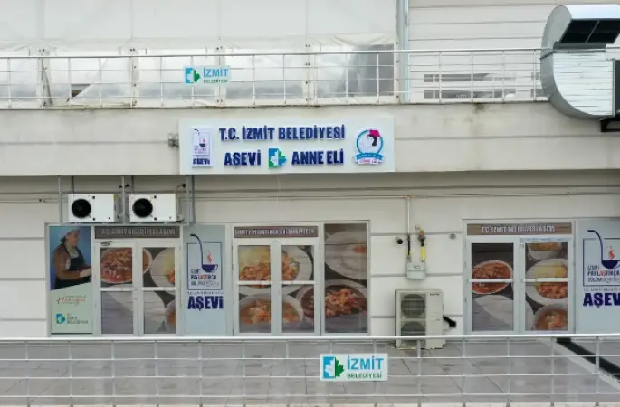 İzmit Belediyesinden üniversite öğrencilerine ücretsiz akşam yemeği
