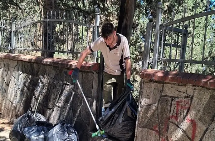 İzmit'te mezarlıklar Büyükşehir'le daha düzenli