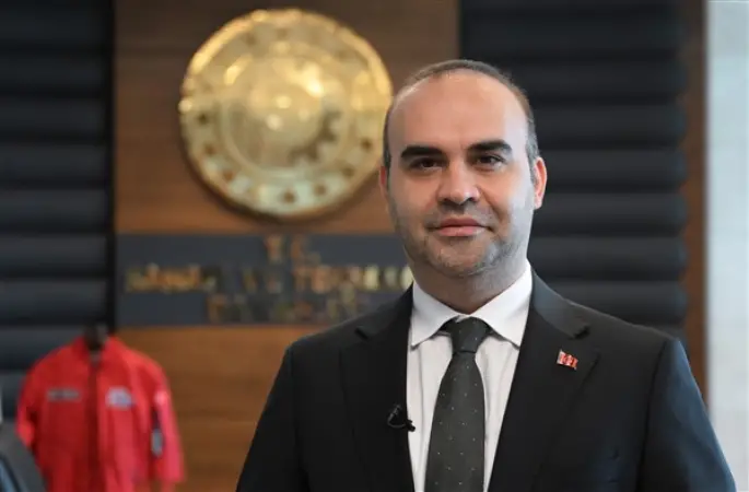 Kacır: Türkiye’nin uzay yolculuğunda uluslararası iş birliğini önemsiyoruz
