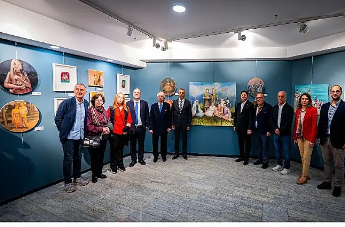 KAÇUV'un “12 Renk, Binlerce Umut" sergisi sanatseverlerle buluştu