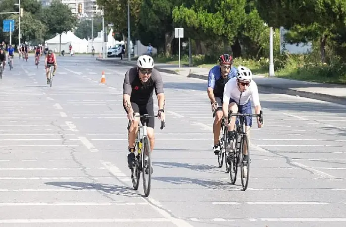 Kadıköy'de Sprint Triatlon heyecanı yaşandı