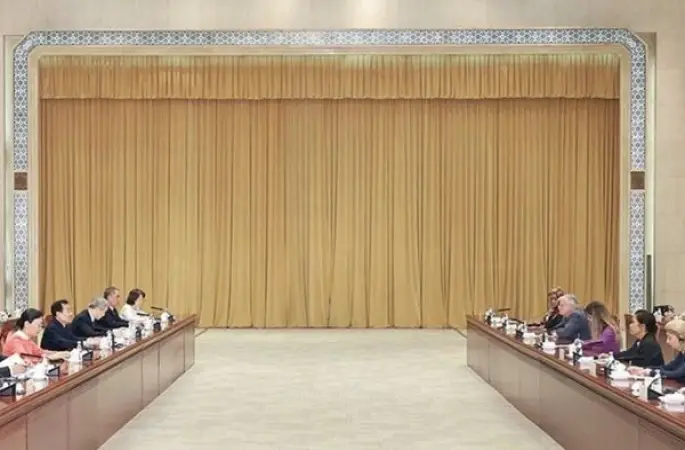 Kadın diplomatlardan Xinjiang’a ziyaret