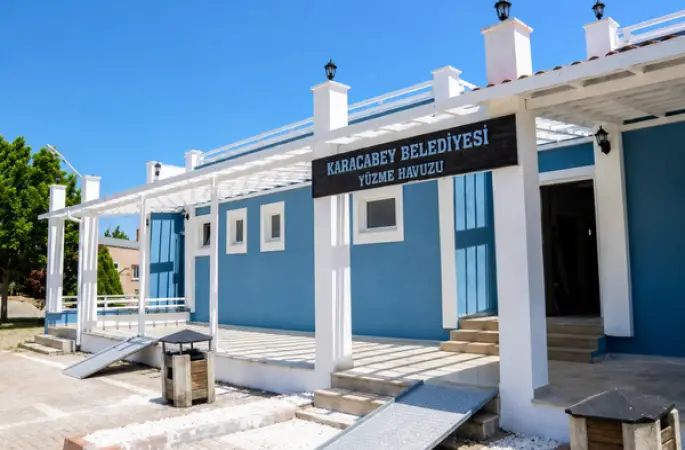 Karacabey'da Yüzme Havuzu hizmete açıldı