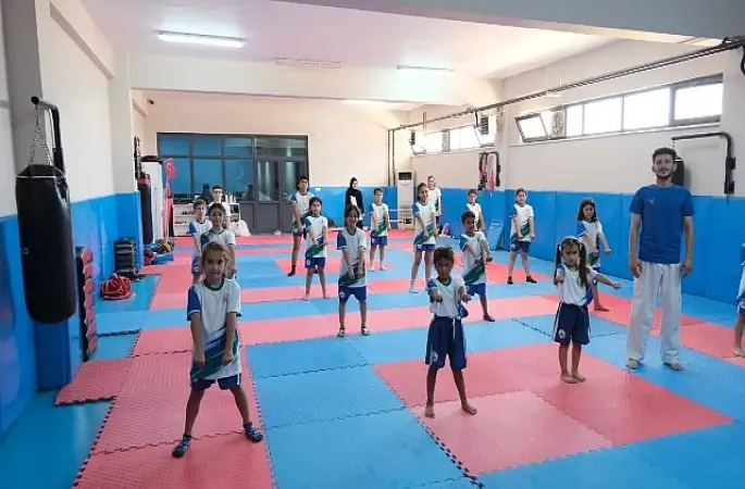 Kartepe'de 3 Bin 700 Öğrenci Sporla Buluştu