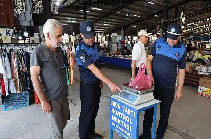 Kartepe'de Pazarlarda Zabıta Denetimi Sürüyor