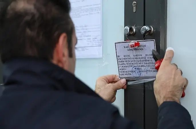 Kartepe'de Uyarılara Rağmen İhlalleri Sürdüren Market Mühürlendi