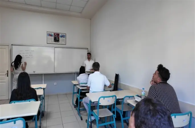 KAYMEK'te halk şiiri ve âşıklık geleneğine yönelik eğitimler sürüyor