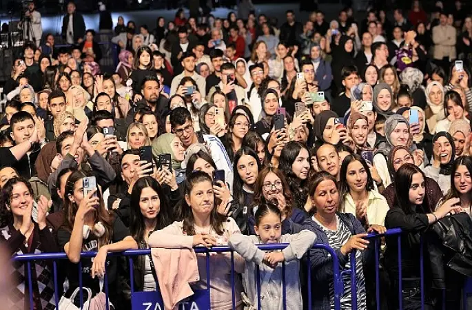 Keçiören'de YKS ve LGS Öğrencilerine Eğlence Dolu Motivasyon Programı