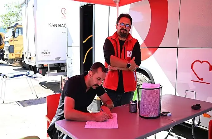 Kemer Belediye personelinden kan bağışı 