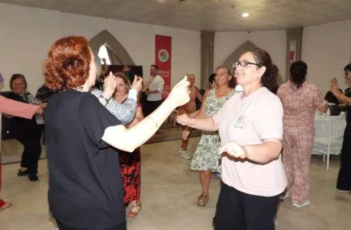 Kepez'de Kadınlar Matinesi düzenlendi