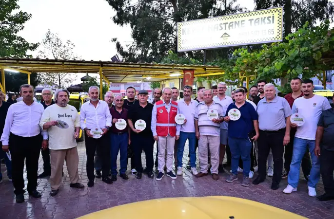 Kepez’de “Temizlik Kirletmemektir” kampanyası mahallelerde yayılıyor