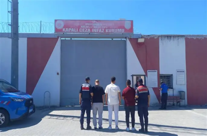 Kocaeli’de aranan 3 kişi yakalandı