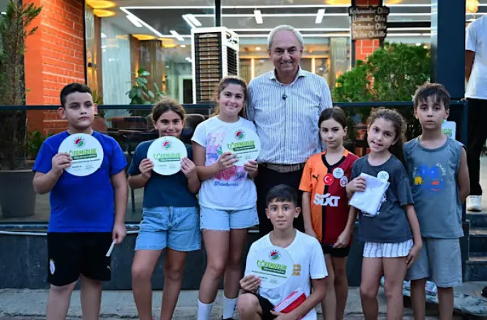  Kocagöz, "Temizlik Kirletmemektir" kampanyasını Altınova'da anlattı