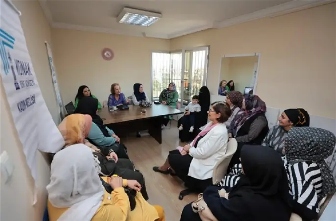 Konak’ta meme kanseri farkındalık seminerleri düzenleniyor