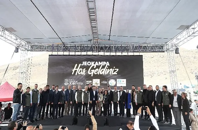 Konya Karapınar Jeoparkı'nda İlk Kez Jeokamp Heyecanı Yaşandı