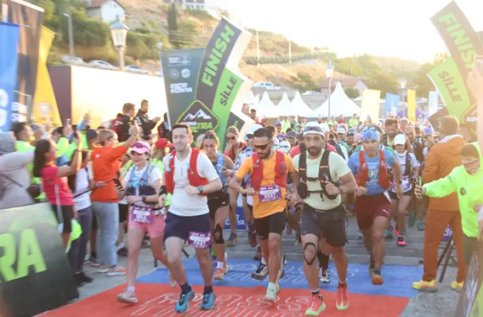 Konya Ultra Trail, 13 ülkeden 1.300 sporcuyu Sille'nin doğasında buluşturdu
