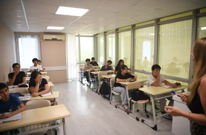  Konyaaltı’nda öğrenciler yaz kampıyla sınavlara hazırlanıyor