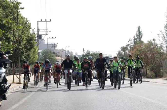 Konya’da Avrupa Hareketlilik Haftası kapsamında bisiklet turu