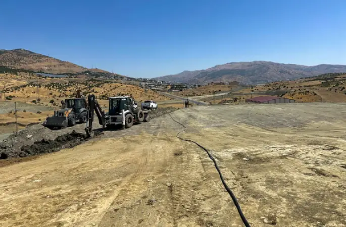 Kulp'ta hayvan barınağı ve süt toplama merkezi içme suyu hattına kavuştu