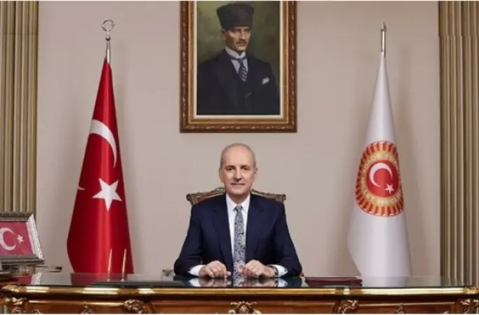 Kurtulmuş, 29 Ekim törenleri kapsamında Anıtkabir’i ziyaret etti