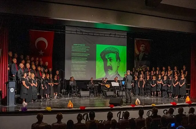 Madımak'ta katledilenler Gaziemir'de türkülerle anıldı