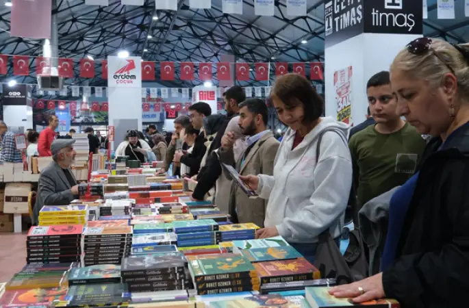 Malatya Kitap Fuarı’nda yazarlar okurlarla buluştu
