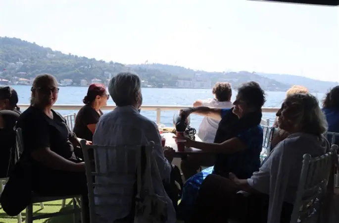 Maltepeli kadınlar Boğaz turunda buluştu
