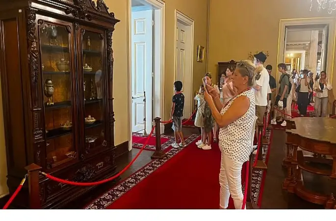 Maltepelilerden “Dolmabahçe Sarayı"na ziyaret