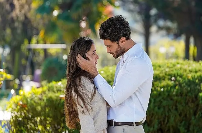 Merakla beklenen yeni dizi 'Menekşe' sete çıktı