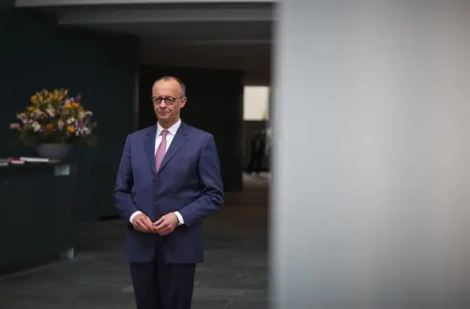Merz: Almanya ve Birleşik Krallık Kensington Anlaşması ile yakınlaşıyor