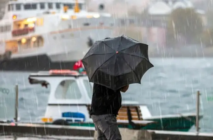 Meteoroloji’den 5 il için kuvvetli yağış, Ege ve Marmara için fırtına uyarısı