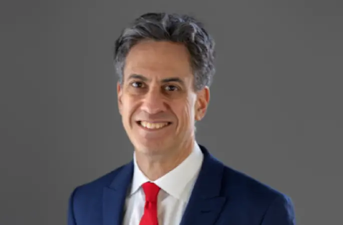 Miliband: İsrail'in E1 yerleşim projesi kabul edilemez ve yıkıcıdır