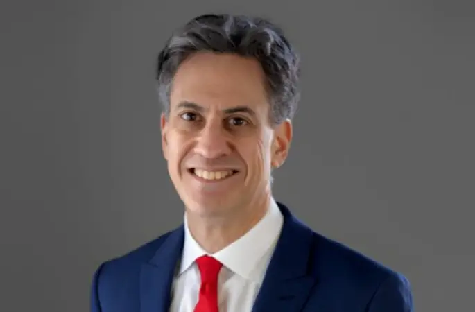 Miliband: Küresel toplum barış için sessiz kalmayacak