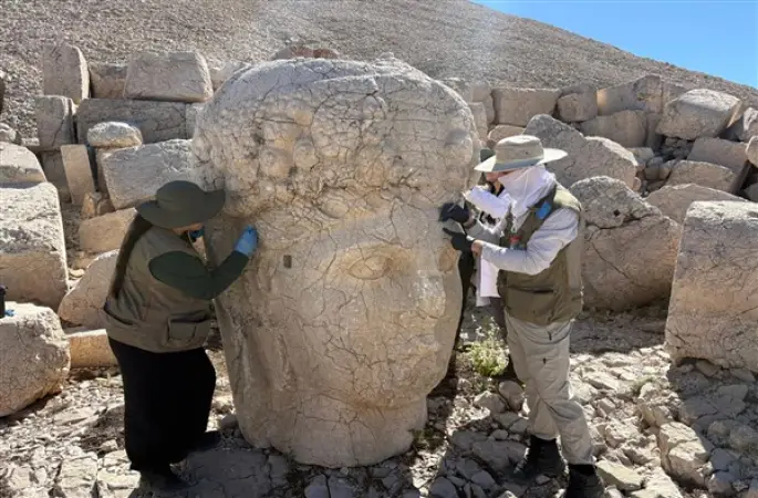 Nemrut Dağı’ndaki heykeller için 5 yıllık koruma çalışması yürütülüyor