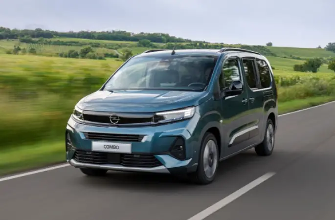 Opel’den ekim ayında hafif ticari araçlara özel avantajlı teklifler!