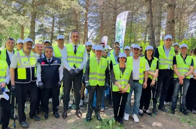 Opet’in öncülüğünde iki ayda 9.500 km yol kat edildi, 2 ton atık toplandı 