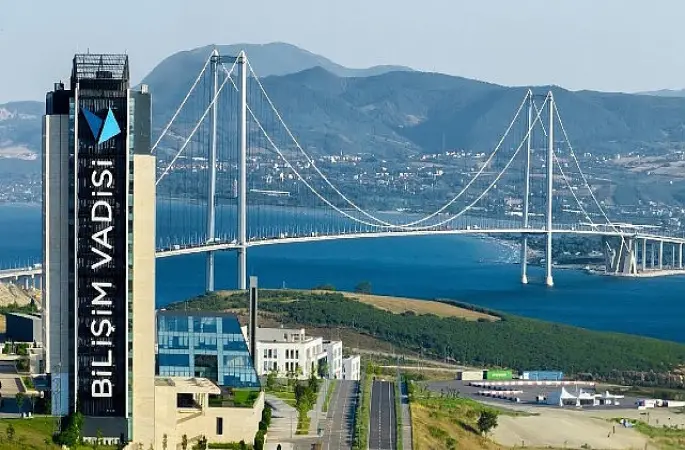Osmangazi Köprüsü'nde kalpler Cumhuriyet için atacak