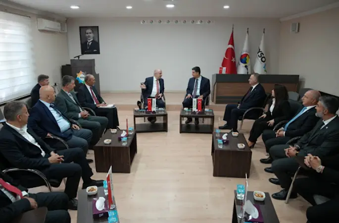 Özdağ, Aydın Sanayi Odası’nı ziyaret etti