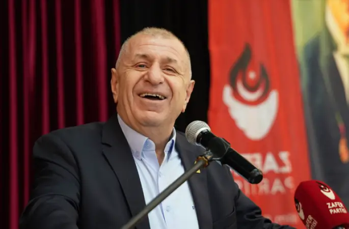 Özdağ: Halk açlıkla boğuşurken Türkiye’nin zenginliklerini soyuyorlar