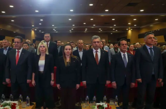Özdemir, Antalya Su Zirvesi’ne katıldı